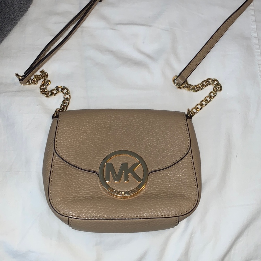 Michael Kors crossbody purse